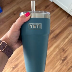 Yeti Rambler 26oz cup